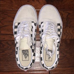 Tan checkerboard old school vans